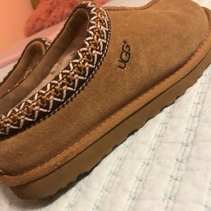 Ugg slip ons